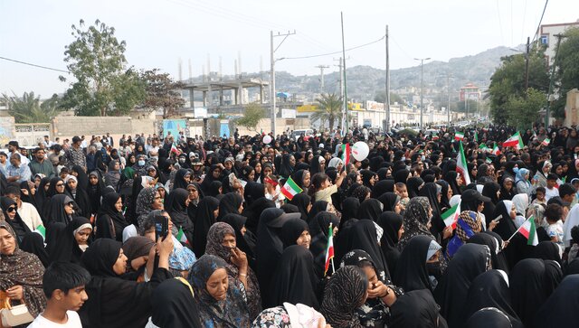 حضور آگاهانه مردم بندرعباس در راهپیمایی ۲۲ بهمن؛ پاسخ میدانی به تهدیدها و توطئه