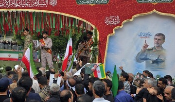 بندرعباس در سوگ دریابان؛ تشییع باشکوه پیکر شهید تنگسیری/اقتدار در سایه شهادت
