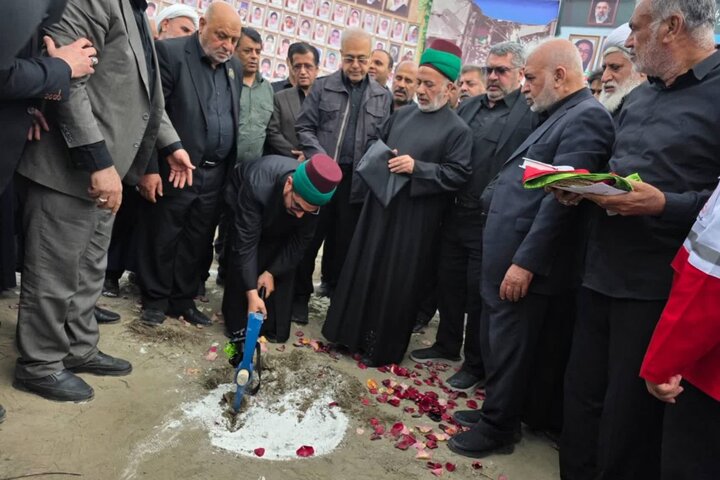 کلنگ زنی احداث دبستان دخترانه «شجره طیبه» در میناب