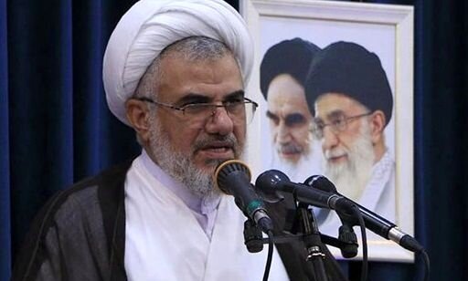 امام‌جمعه بندرعباس: نیروهای دفاعی و جهادی نقش مؤثری در عرصه‌های مختلف دارند