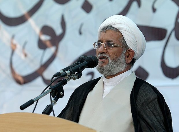 ایجاد گسست در دولت اسلامی به هر بهانه‌ای خیانت به اسلام است