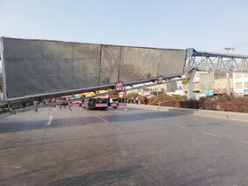 سقوط پل عابر پیاده در بزرگراه شهید چراغچی مشهد