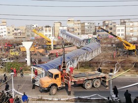 سقوط پل عابر پیاده در بزرگراه شهید چراغچی مشهد