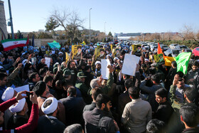 تجمع جمعی ازمردم مشهد در حمایت از حملات موشکی سپاه