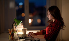 استفاده مفرط از اینترنت مهارت‌های مطالعه را کاهش می‌دهد
