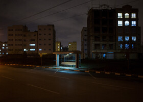 مشهد در بخش حمل و نقل عمومی 1842 اتوبوس فعال با میانگین عمر 8 سال دارد که با توجه به طرح فاصله گذاری اجتماعی خدمات خود را به صورت تعلیق در آورده است. خیابان محمدیه منطقه الهیه