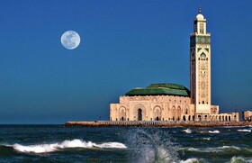 معماری منحصربه‌فرد یک مسجد در جوار اقیانوس اطلس