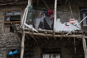 در حال حاضر و با توجه به شرایط نا مساعد روستای تاریخی کنگ تعداد کمی از مردم در آن سکونت دارند و بیشتر اهالی از منطقه مهاجرت کرده‌اند.