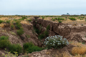 شکافی عمیق در نزدیکی روستای "جیلو"