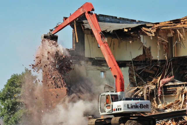 تاثیر منفی تخریب ساختمان بر محیط زیست