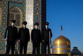 آیین تعویض پرچم گنبد حرم امام رضا(ع)‎