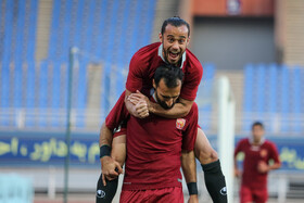 دیدار تیم‌های فوتبال شهرخودرو و و ماشین سازی