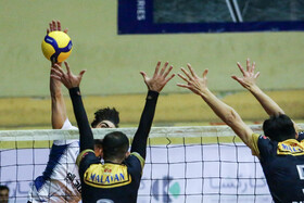 دیدار تیم‌های والیبال اشتادسازه مشهد و ملوان تهران