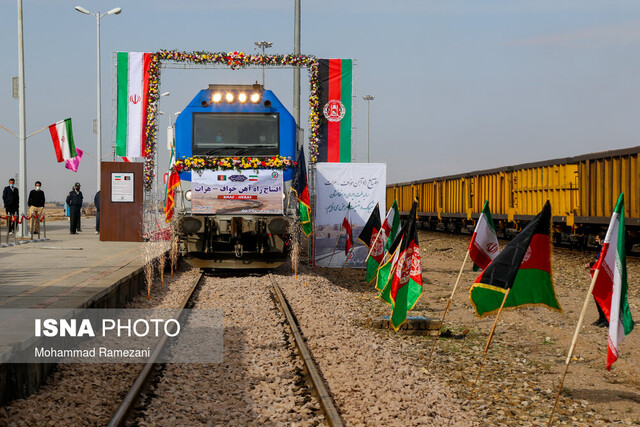 واکنش شاعر مطرح افغانستانی به ایجاد خط آهن خواف هرات واکنش شاعر مطرح افغانستانی به ایجاد خط آهن خواف هرات