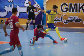 هفته نخست لیگ برتر فوتسال، تیم‌های فرش‌آرای مشهد و ایمان سبز شیراز