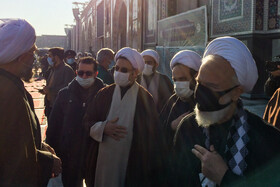 وداع با پیکر آیت‌الله مصباح یزدی در حرم مطهر رضوی