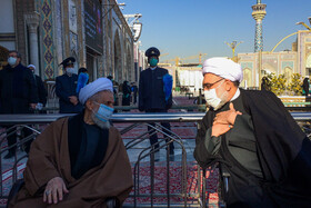 وداع با پیکر آیت‌الله مصباح یزدی در حرم مطهر رضوی