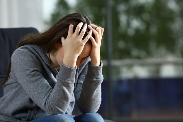 نقش برنامه حمایت از همسالان در کمک به نوجوانان افسرده و مضطرب 