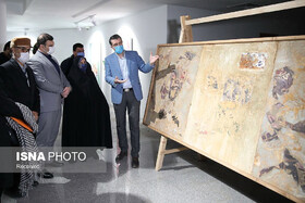 نمایشگاه آثار برگزیده دوسالانه ملی نقاشی شاهنامه در مشهد افتتاح شد