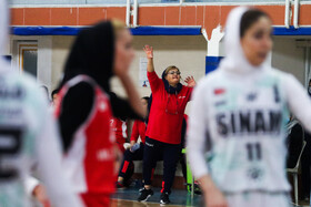 دیدار مرحله پلی‌آف لیگ برتر بسکتبال بانوان تیم های مولتی کافه و سینام مشهد