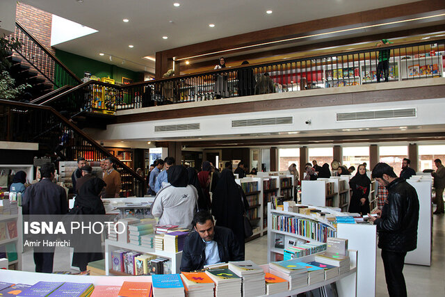 سفارش کتاب‌های درسی میان پایه دانش‌آموزان ابهری به ۹۸ درصد رسید 