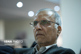 آنها که می‌شنوند و آنهایی که نمی‌شنوند