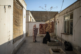 بیماران جذامی علاوه بر سکونت در این شهرک به صورت پراکنده در مناطقی از جمله طلاب، طبرسی، گلشهر و نواحی حاشیه شهر مشهد زندگی می‌کنند.
