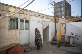 بیماران جذامی علاوه بر سکونت در این شهرک به صورت پراکنده در مناطقی از جمله طلاب، طبرسی، گلشهر و نواحی حاشیه شهر مشهد زندگی می‌کنند.