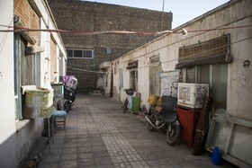 بیماران جذامی علاوه بر سکونت در این شهرک به صورت پراکنده در مناطقی از جمله طلاب، طبرسی، گلشهر و نواحی حاشیه شهر مشهد زندگی می‌کنند.
