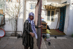 جذام نوعی بیماری پوستی و غیرموروثی است. این بیماری شامل دو نوع «جذام تر» و  «جذام خشک» تقسیم می‌شود. جذام تر به شدت واگیر‌دار است. خوشبختانه در خراسان بیمار جذامی تر وجود ندارد. جزام خشک نیز غیر عفونی و بدون سرایت است.