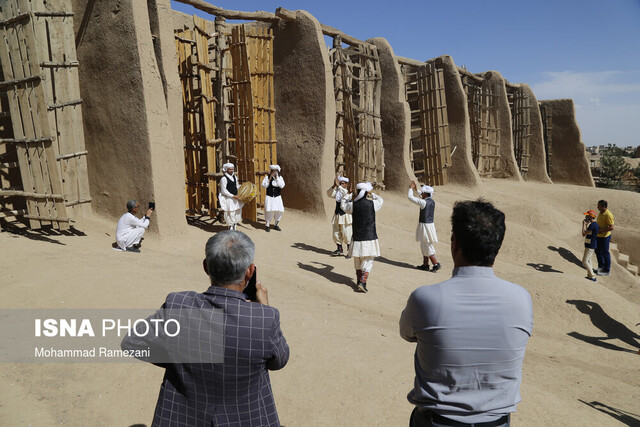 افزایش رفت‌وآمد قطار به خواف بر رشد آمار گردشگران تاثیر بسزایی دارد