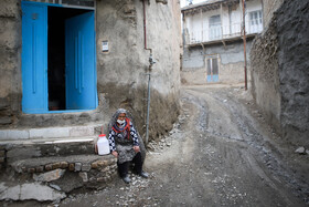 واکسیناسیون سالمندان بالای 80 سال در روستای پیوه‌ژن مشهد 29