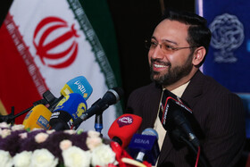 فصل همراهی با «سیاست‌های کلان» و «تثبیت ساختار جدید» آستان قدس است