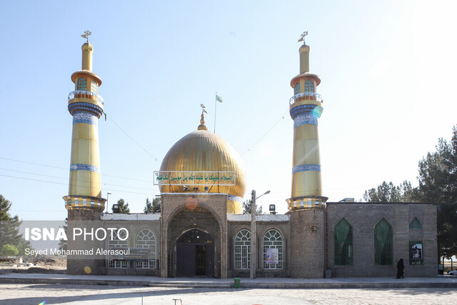 آستان مقدس امامزاده عبدالله(ع) روستای سرآسیاب سالانه پذیرای ۶۰ هزار زائر و گردشگر است