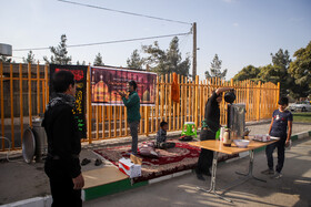 پیاده روی زائران امام رضا(ع) به سمت مشهد