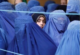 بی‌سوادی و ازدواج زودهنگام؛ دو چالش اصلی زنان افغانستان
