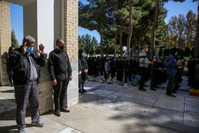 مراسم خاکسپاری اصغر کفشچیان مقدم در آرامگاه خواجه‌ربیع مشهد
