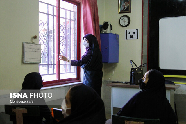 عکس از آرشیو است هیچکدام از مدارس بردسکن استانداردهای لازم را ندارد