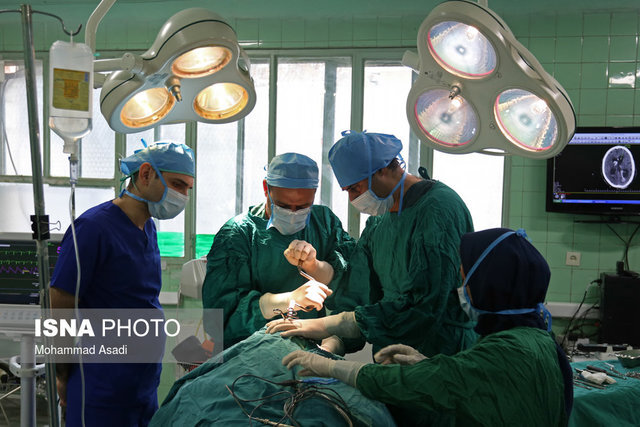 عکس آرشیوی است. فوت یک زن در پی عمل جراحی زیبایی و انحراف بینی در مشهد