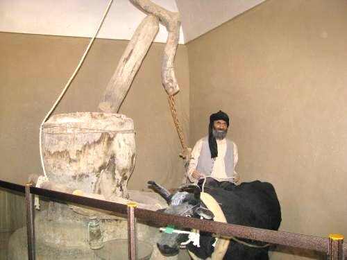 نگاهی به حِرَف گوناگون و قدیمی صنعتگران در موزه مردمشناسی گناباد