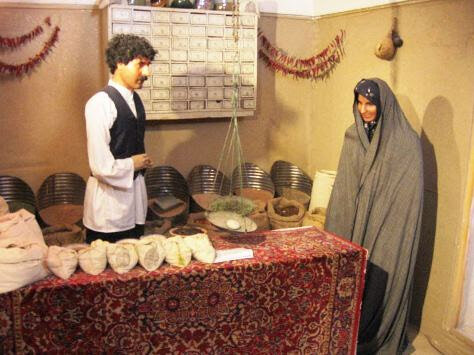 نگاهی به حِرَف گوناگون و قدیمی صنعتگران در موزه مردمشناسی گناباد