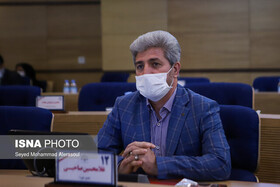 انتقاد عضو شورای شهر مشهد از نگهداری معتادان در سالن‌های ورزشی 