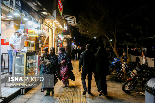 کارکنان مشاغل گروه ۳ درصورت عدم تزریق دو دوز واکسن اجازه فعالیت ندارند کارکنان مشاغل گروه ۳ درصورت عدم تزریق دو دوز واکسن اجازه فعالیت ندارند