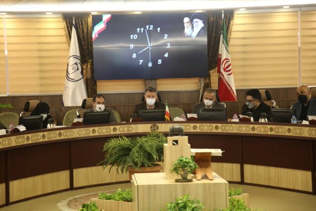 استقرار ۳ کانکس نانوایی سیار در اطراف حرم مطهر رضوی در ایام پایانی سال