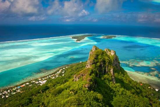 تجربه عاشقانهای آرام در طبیعت بکر پلینزی فرانسه