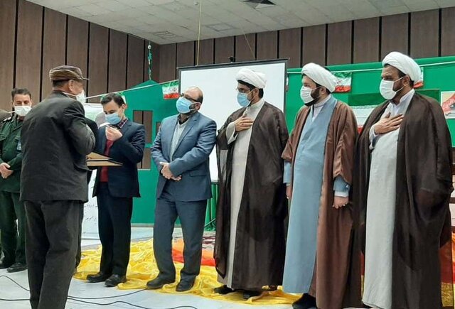 وحدت در شهرهای مرزی و تلفیقی از دستاوردهای مهم انقلاب اسلامی است وحدت در شهرهای مرزی و تلفیقی از دستاوردهای مهم انقلاب اسلامی است