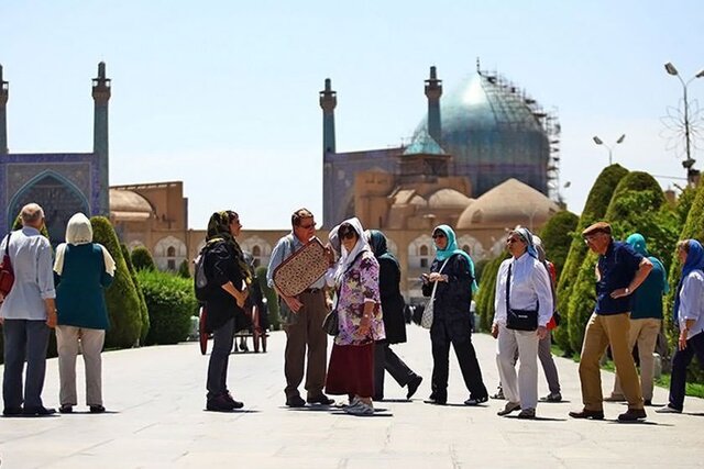 بازدید گردشگران خارجی از جاذبه‌های تاریخی خراسان رضوی