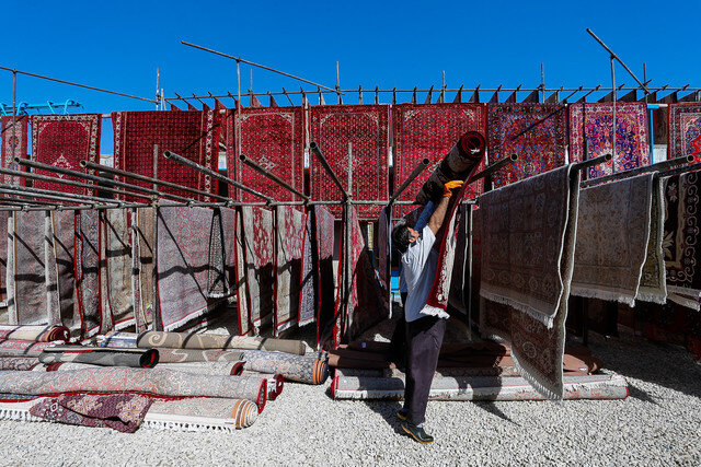 عکس ارشیوی است شناسایی ۶ واحد قالیشویی غیرمجاز در مشهد/افزایش ۴۰ درصدی نرخ خدمات قالیشوییها
