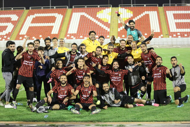 صدرنشینی تیم شادکام مشهد در لیگ آزادگان با غلبه بر نماینده البرز صدرنشینی تیم شادکام مشهد در لیگ آزادگان با غلبه بر نماینده البرز