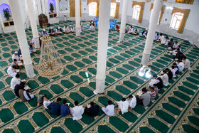 مراسم قرآن دوره یا همان جزءخوانی در مسجد خطیب که در این مراسم همه حضار چند آیه ای را از جزء روزانه که قرار است خوانده بشود را تلاوت می‌کنند